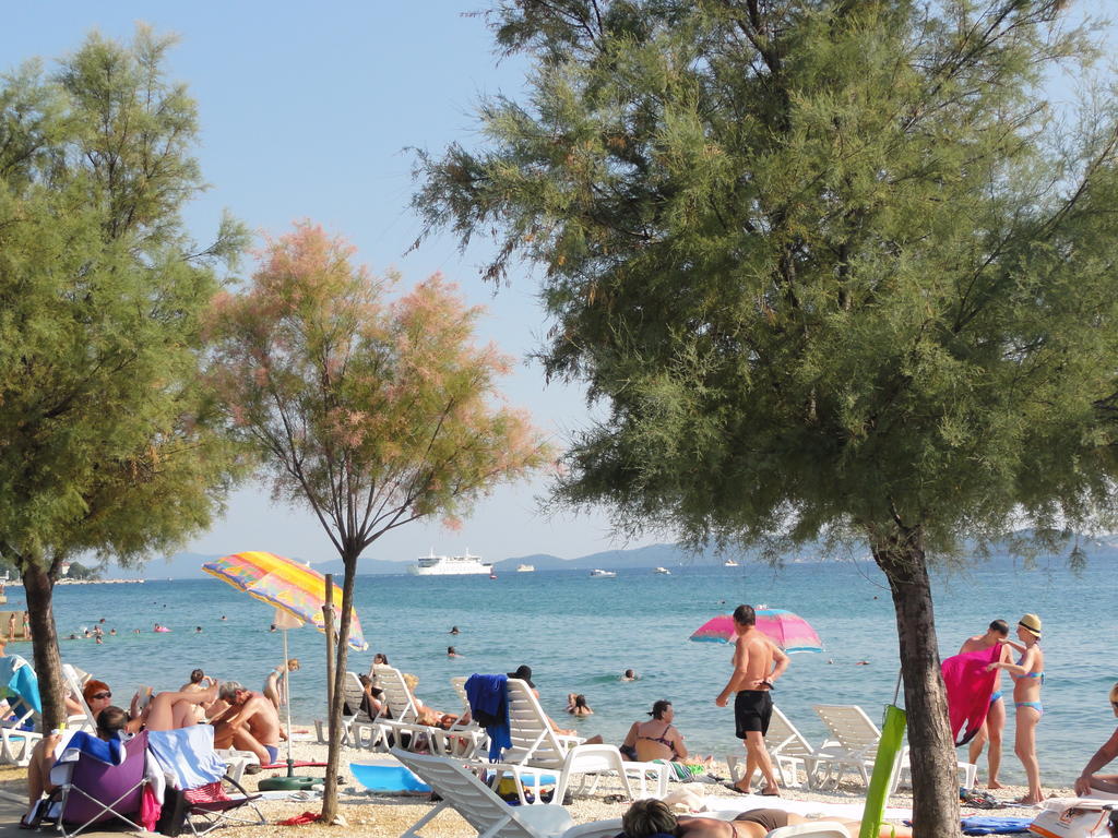 Studio Apartments With Terrace Near Sea - Angela'S Apartments Zadar Dış mekan fotoğraf